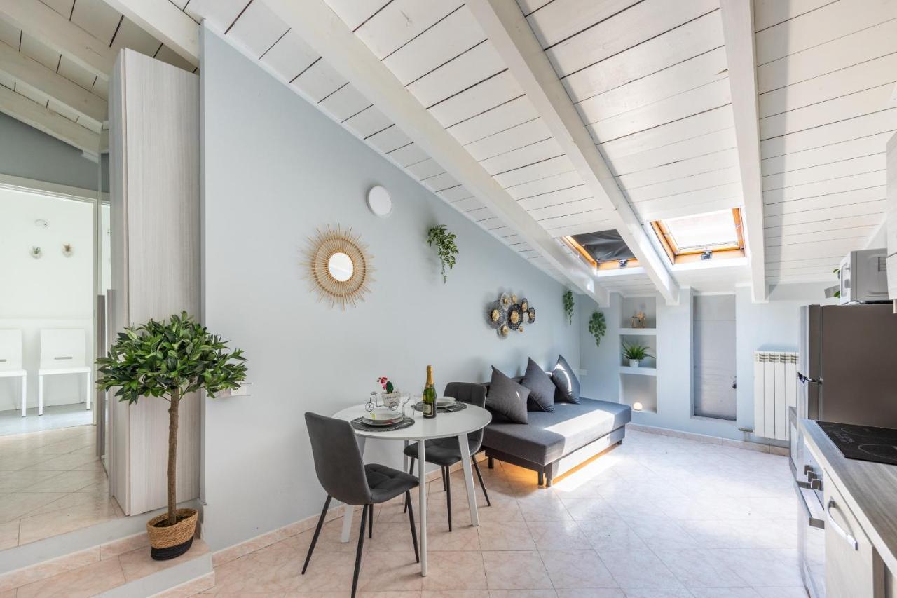Free Parking Tiny House Wifi Netflix 15 Minuti Dal Duomo Apartment Milan Exterior photo